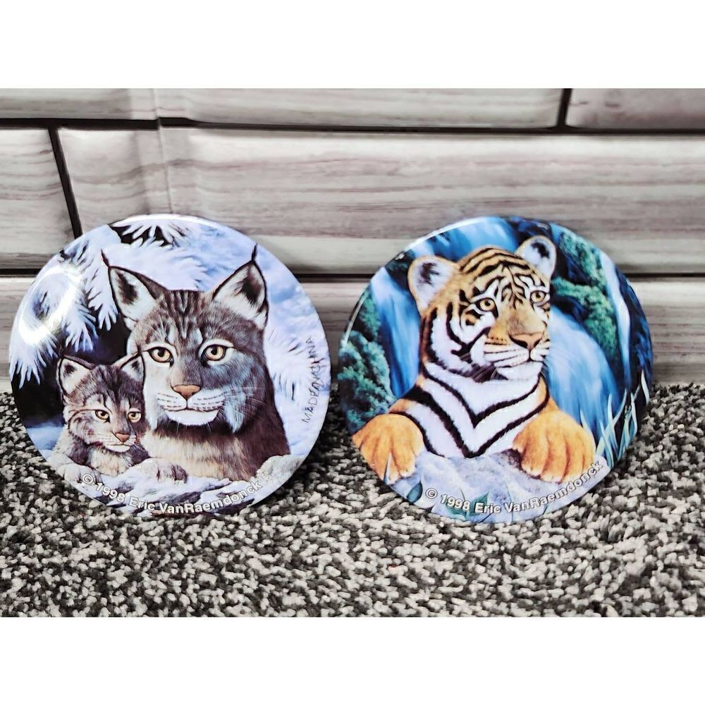 Eric VanRaemdnock Vintage Pinback Button White Tiger Cub 1998 Set of 2
